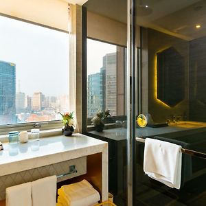Deluxe Queen or Twin Room City View